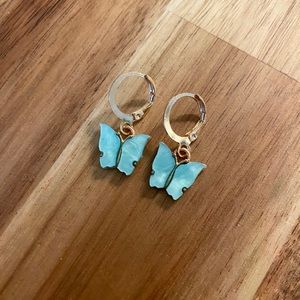 🌟HP🌟 Gold acrylic blue butterfly earrings